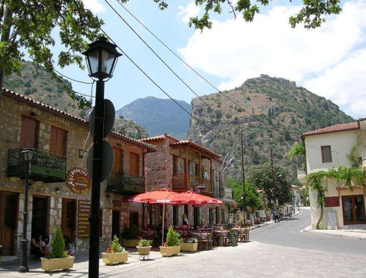Mystras Inn Экстерьер фото